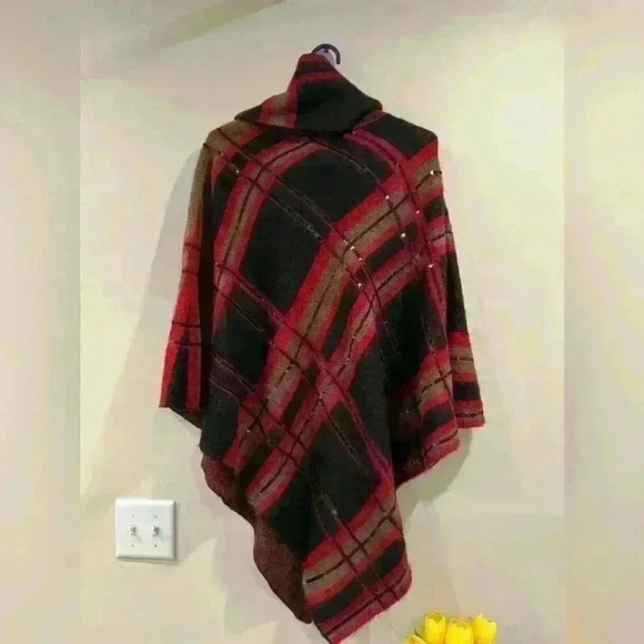 🔥Chico’s Plaid Embellished Cowl-Neck Poncho🔥 - Picture 2 of 6